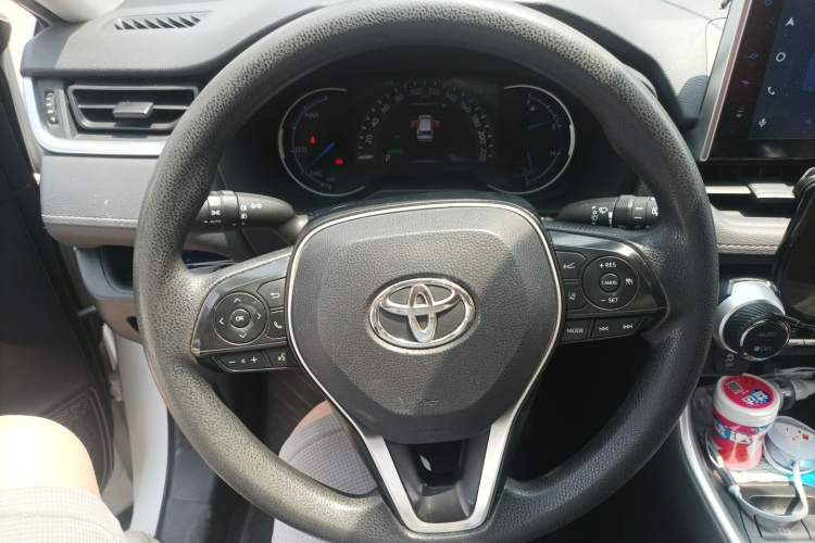 Used Toyota RAV4 2021 Dual-Engine 2.5L E-CVT Two-Wheel Drive Elite Edition Steering Wheel