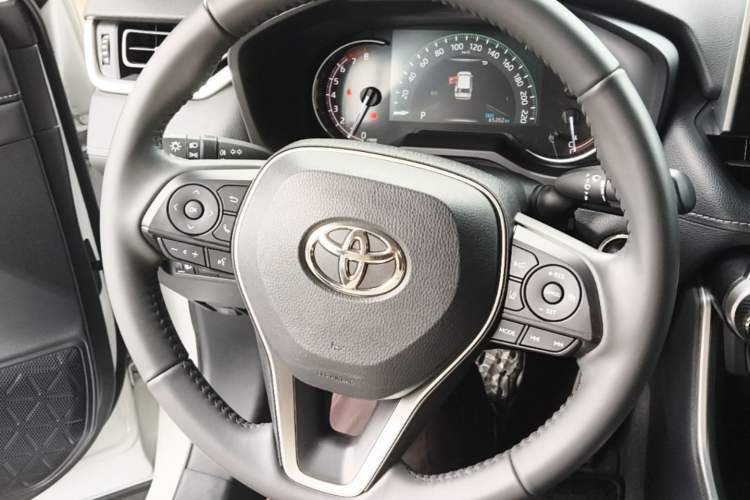 Used Toyota RAV4 2021 2.0L CVT Two-Wheel Drive Fashion PLUS Edition Steering Wheel