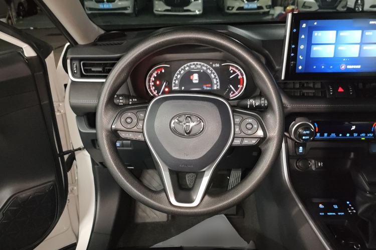 Used Toyota RAV4 2021 2.0L CVT Two-Wheel Drive Fashion Edition Steering Wheel