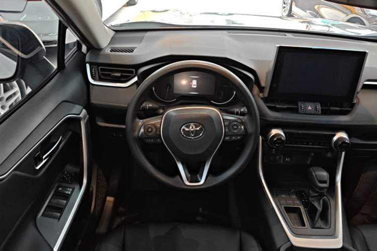 Used Toyota RAV4 2021 2.0L CVT Two-Wheel Drive Fashion Edition Steering Wheel