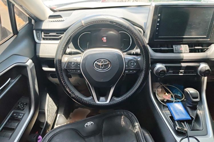 Used Toyota RAV4 2021 2.0L CVT Two-Wheel Drive Fashion Edition Steering Wheel