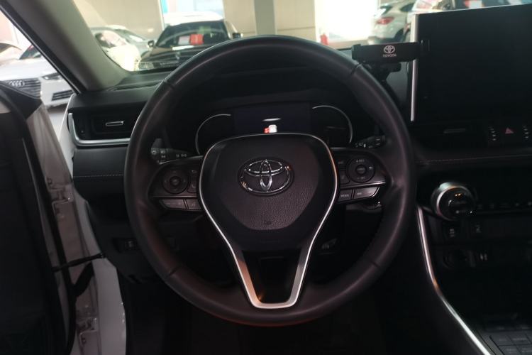 Used Toyota RAV4 2021 2.0L CVT 4x4 Style PLUS Edition Steering Wheel