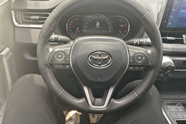Used Toyota RAV4 2021 2.0L CVT Two-Wheel Drive Fashion PLUS Edition Steering Wheel
