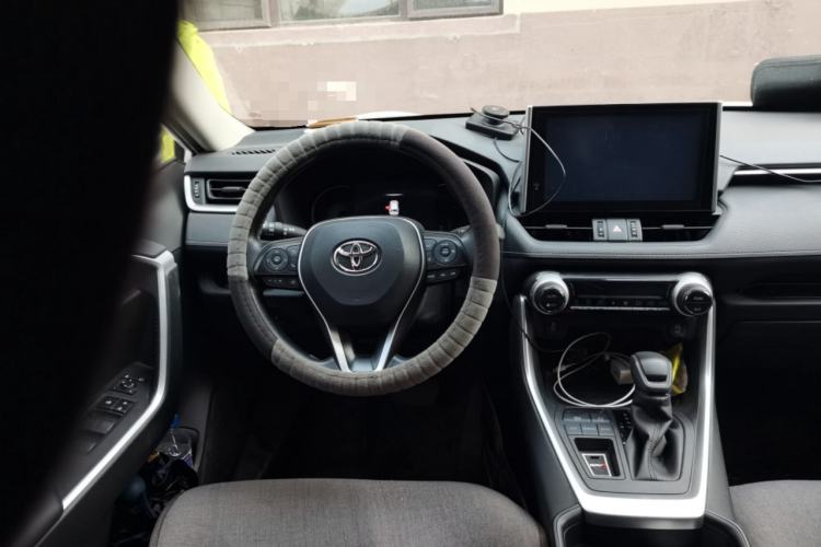 Used Toyota RAV4 2021 2.0L CVT Two-Wheel Drive Fashion Edition Steering Wheel