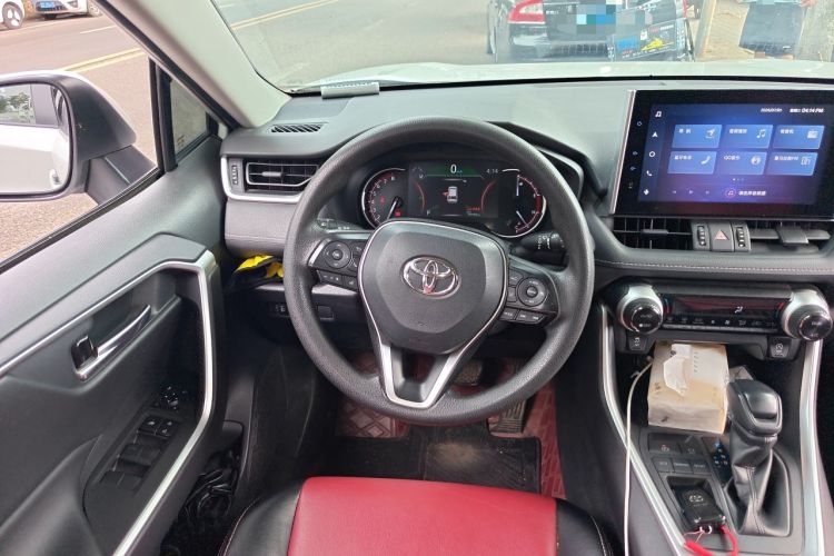 Used Toyota RAV4 2021 2.0L CVT Two-Wheel Drive Fashion Edition Steering Wheel