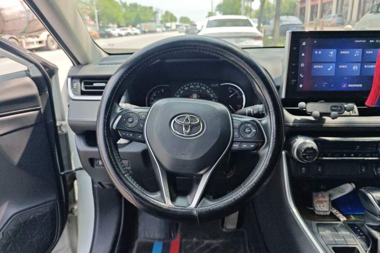 Used Toyota RAV4 2021 2.0L CVT Two-Wheel Drive Fashion PLUS Edition Steering Wheel