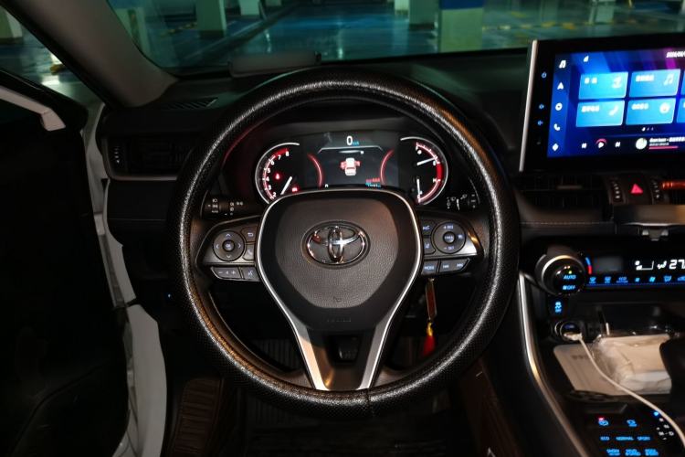Used Toyota RAV4 2021 2.0L CVT 4x4 Trend Edition Steering Wheel