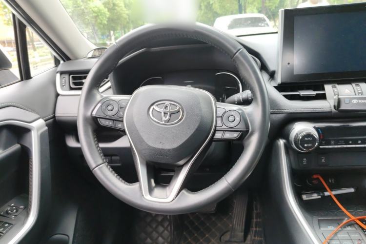 Used Toyota RAV4 2021 2.0L CVT 4x4 Style PLUS Edition Steering Wheel