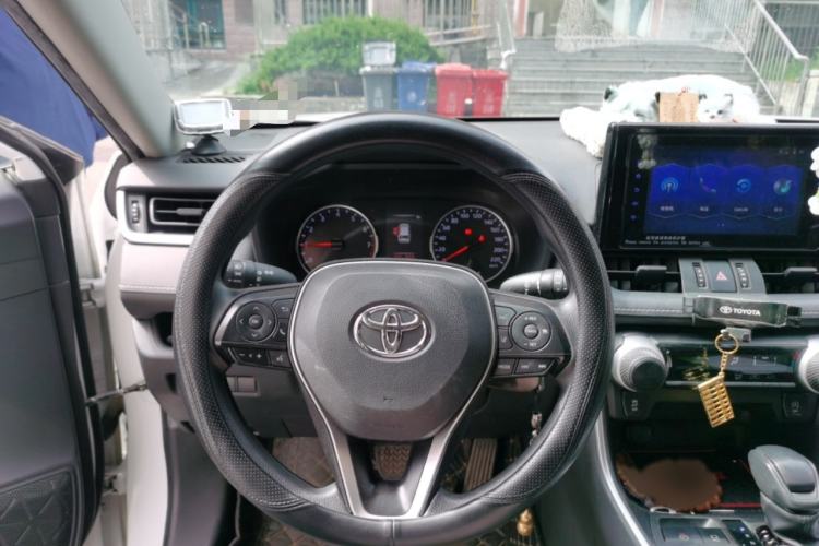 Used Toyota RAV4 2021 2.0L CVT Two-Wheel Drive Urban Edition Steering Wheel