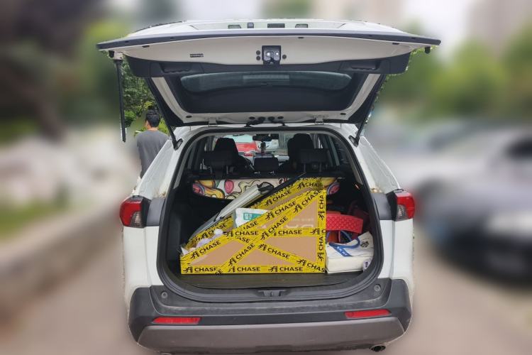 Used Toyota RAV4 2021 2.0L CVT Two-Wheel Drive Fashion Edition Trunk