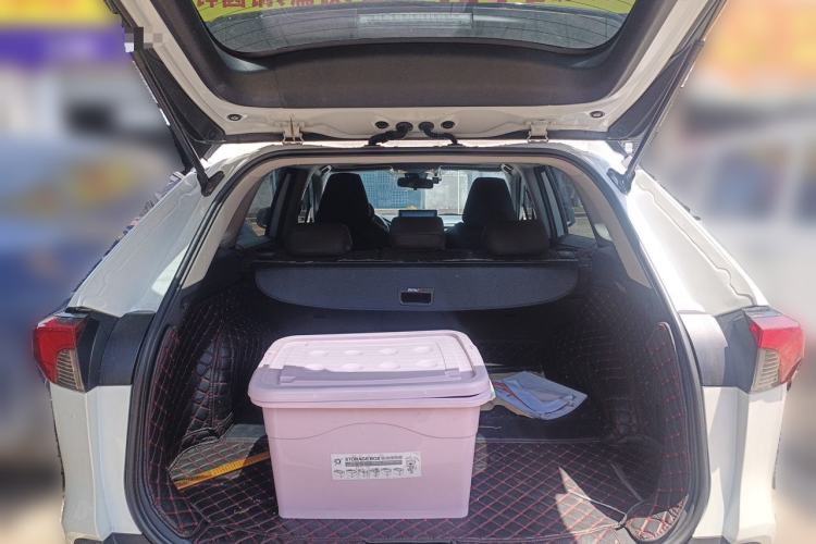 Used Toyota RAV4 2021 2.0L CVT 4x4 Style PLUS Edition Trunk