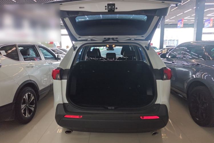 Used Toyota RAV4 2021 2.0L CVT Two-Wheel Drive Urban Edition Trunk