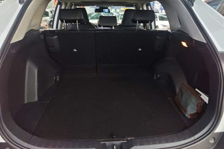 Used Toyota RAV4 2021 2.0L CVT 4x4 Style PLUS Edition Trunk