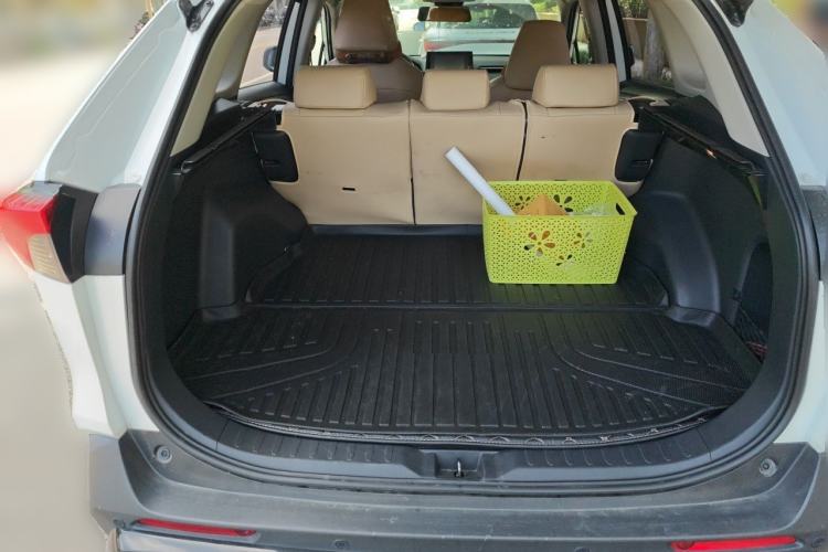 Used Toyota RAV4 2021 2.0L CVT Two-Wheel Drive Urban Edition Trunk