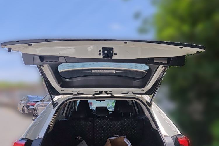 Used Toyota RAV4 2021 2.0L CVT Two-Wheel Drive Fashion Edition Trunk