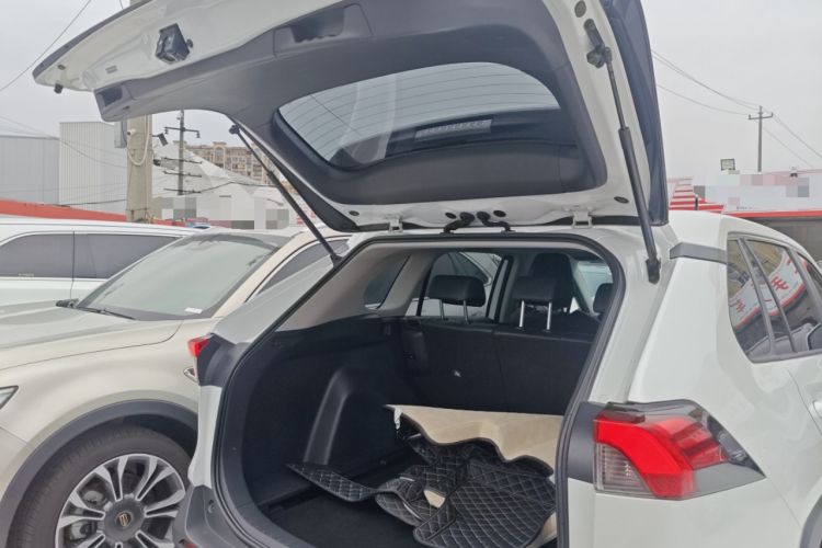Used Toyota RAV4 2021 2.0L CVT 4x4 Style PLUS Edition Trunk