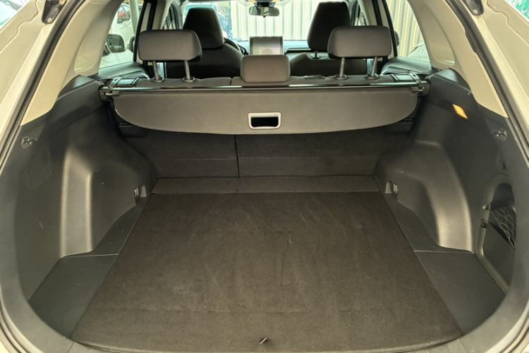 Used Toyota RAV4 2021 Revised Version Dual-Motor Hybrid 2.5L E-CVT Two-Wheel Drive Elite Edition Trunk