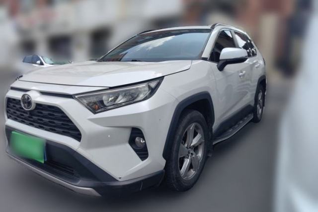 Used Toyota RAV4 2021 2.0L CVT Two-Wheel Drive Fashion PLUS Edition