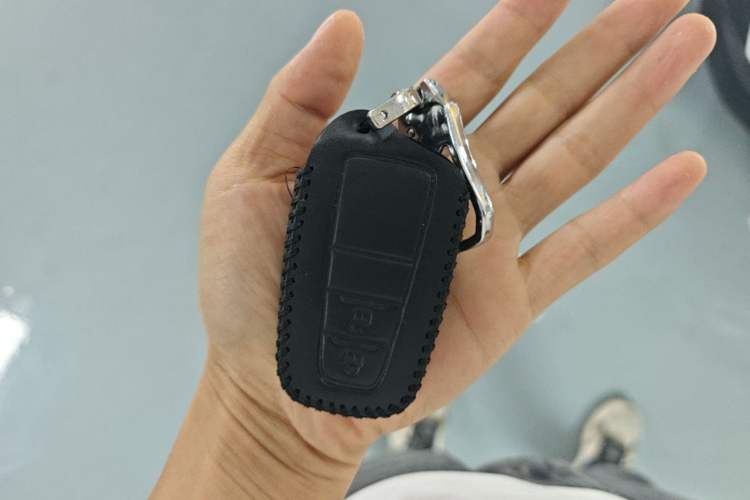 Used Toyota RAV4 2021 2.0L CVT Two-Wheel Drive Fashion PLUS Edition Vehicle Key