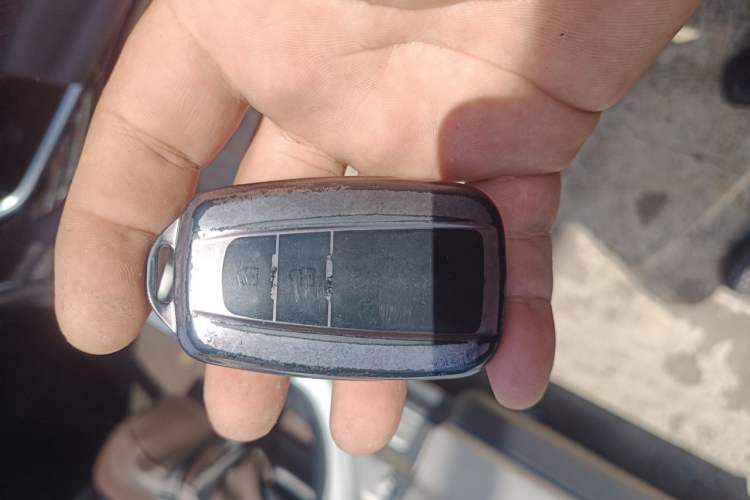 Used Toyota RAV4 2021 2.0L CVT 4x4 Style PLUS Edition Vehicle Key