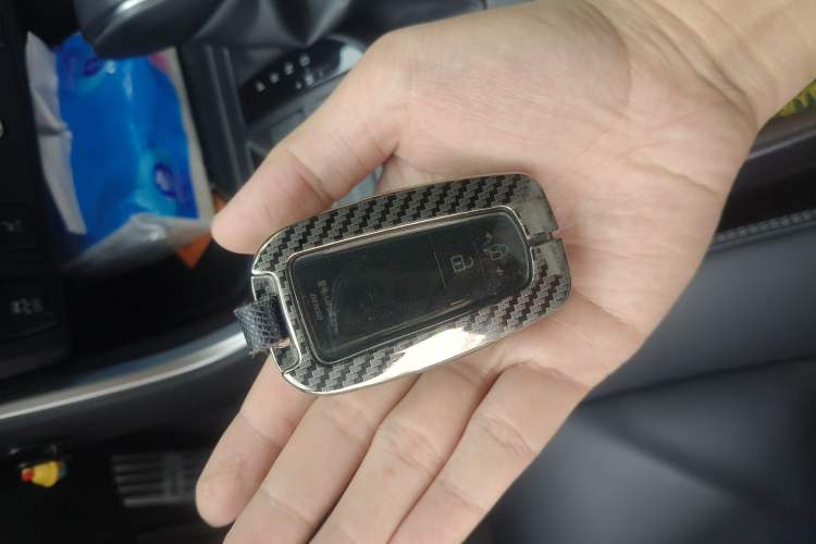 Used Toyota RAV4 2021 2.0L CVT Two-Wheel Drive Fashion PLUS Edition Vehicle Key