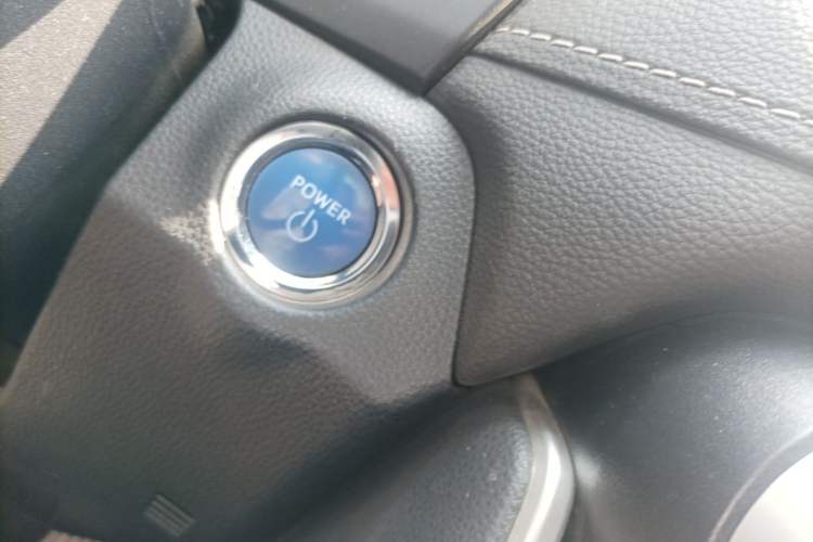 Used Toyota RAV4 2021 Dual-Engine 2.5L E-CVT Two-Wheel Drive Elite Edition Vehicle Key