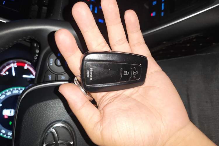 Used Toyota RAV4 2021 2.0L CVT Two-Wheel Drive Fashion PLUS Edition Vehicle Key