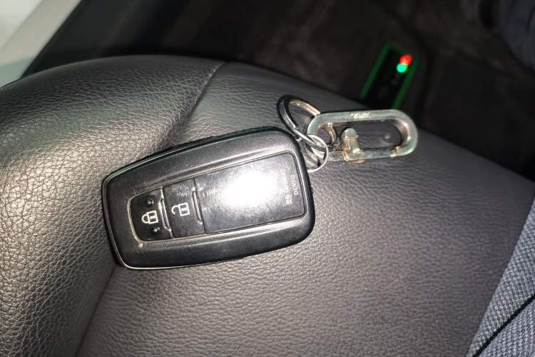 Used Toyota RAV4 2021 2.0L CVT 4x4 Style PLUS Edition Vehicle Key
