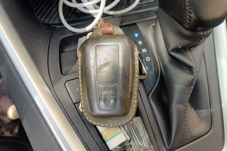 Used Toyota RAV4 2021 2.0L CVT Two-Wheel Drive Fashion PLUS Edition Vehicle Key