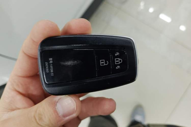 Used Toyota RAV4 2021 2.0L CVT Two-Wheel Drive Fashion PLUS Edition Vehicle Key