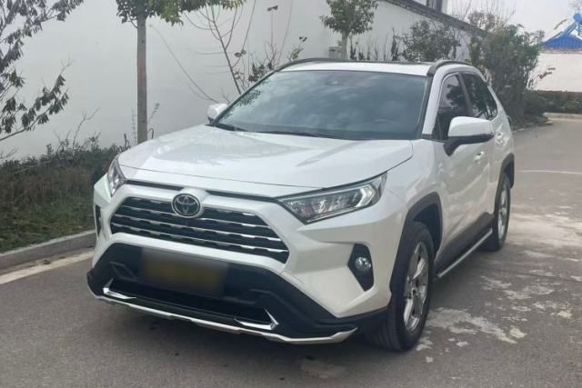 Used Toyota RAV4 2021 2.0L CVT Two-Wheel Drive Fashion PLUS Edition