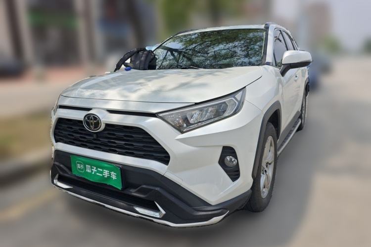 Used Toyota RAV4 2021 2.0L CVT Two-Wheel Drive Fashion PLUS Edition Guazi used car, China used car export, Used car for sale, Used cars, Cheapest cars for sale