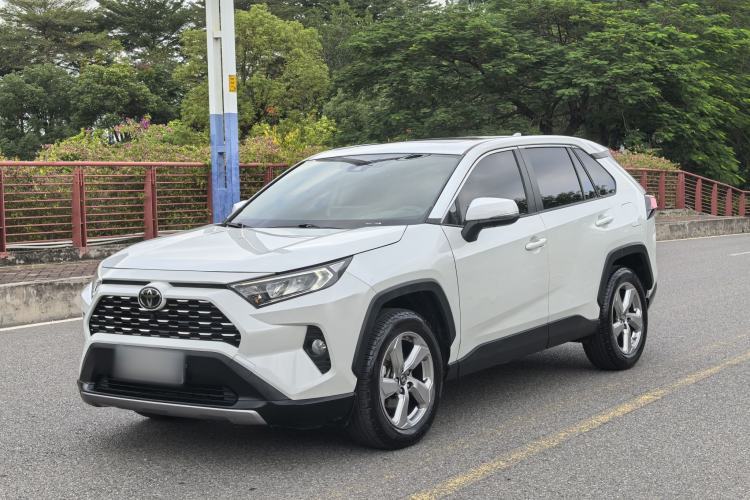 Used Toyota RAV4 2021 2.0L CVT 4x4 Style PLUS Edition Guazi used car, China used car export, Used car for sale, Used cars, Cheapest cars for sale