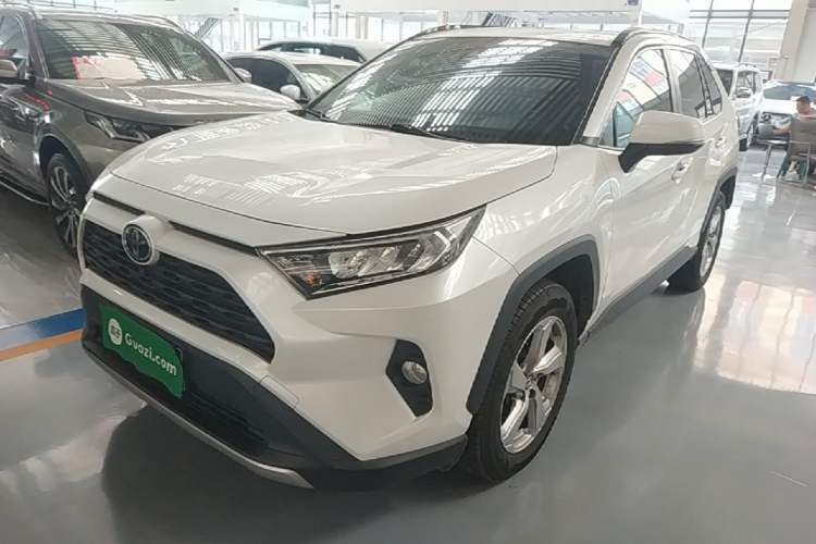 Used Toyota RAV4 2021 2.0L CVT Two-Wheel Drive Fashion PLUS Edition Guazi used car, China used car export, Used car for sale, Used  cars, Cheapest cars for sale