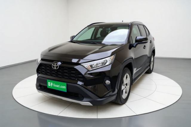 Used Toyota RAV4 2022 2.0L CVT Two-Wheel Drive Fashion Edition