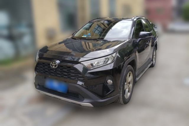 Used Toyota RAV4 2022 2.0L CVT Two-Wheel Drive Fashion Edition