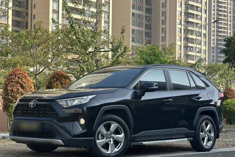 Used Toyota RAV4 2022 2.0L CVT Two-Wheel Drive Fashion Plus Edition Guazi used car, China used car export, Used car for sale, Used  cars, Cheapest cars for sale