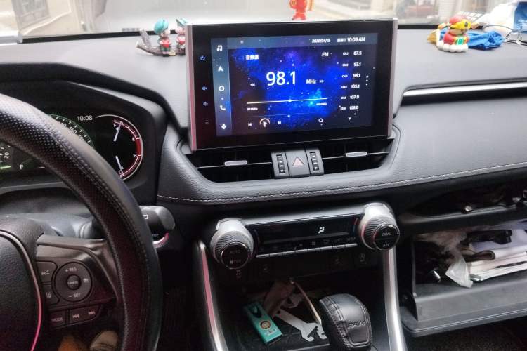 Used Toyota RAV4 2022 2.0L CVT Two-Wheel Drive Fashion Plus Edition Audio And AC Panel
