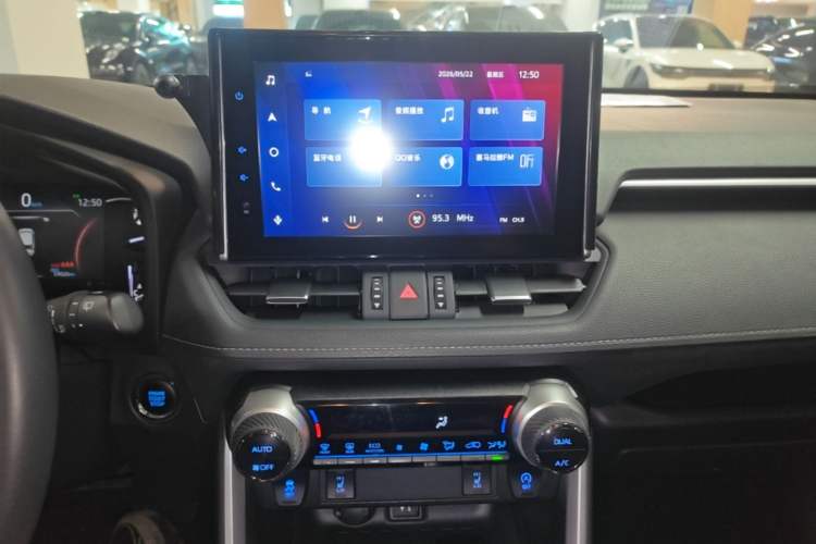 Used Toyota RAV4 2022 2.0L CVT Two-Wheel Drive Fashion Plus Edition Audio And AC Panel