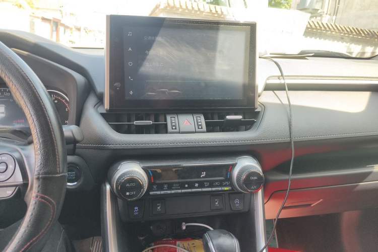 Used Toyota RAV4 2022 2.0L CVT Two-Wheel Drive Fashion Plus Edition Audio And AC Panel
