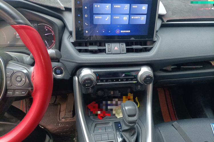 Used Toyota RAV4 2022 2.0L CVT Two-Wheel Drive Fashion Edition Audio And AC Panel