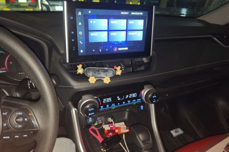 Used Toyota RAV4 2022 2.0L CVT Two-Wheel Drive Fashion Edition Audio And AC Panel