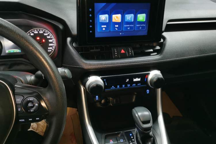 Used Toyota RAV4 2022 2.0L CVT Two-Wheel Drive Urban Edition Audio And AC Panel