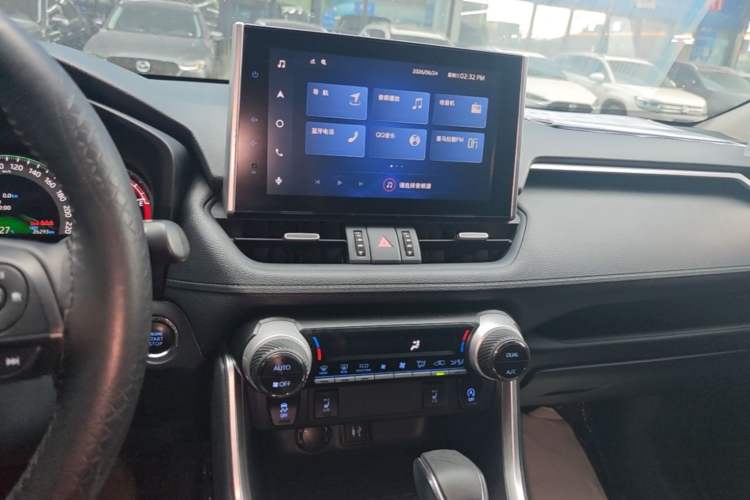 Used Toyota RAV4 2022 2.0L CVT 4x4 Style Plus Edition Audio And AC Panel