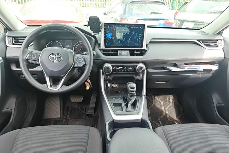 Used Toyota RAV4 2022 2.0L CVT Two-Wheel Drive Urban Edition Center Console