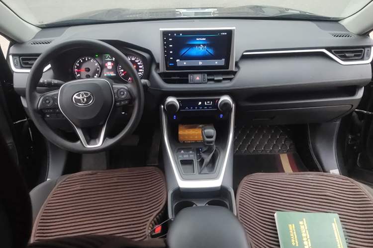 Used Toyota RAV4 2022 2.0L CVT Two-Wheel Drive Urban Edition Center Console