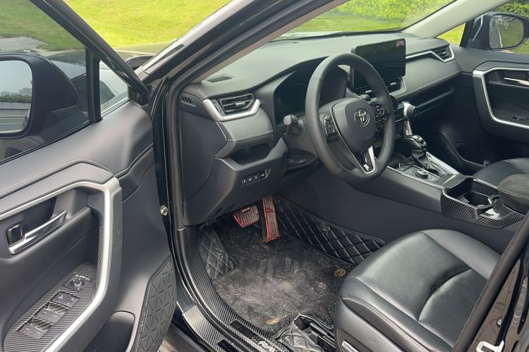 Used Toyota RAV4 2022 Dual-Engine 2.5L E-CVT Four-Wheel Drive Elite Plus Edition Driver Seat