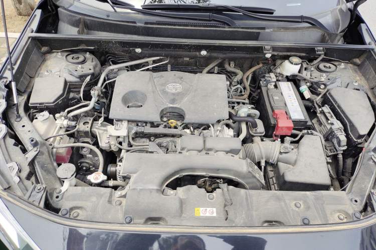 Used Toyota RAV4 2022 2.0L CVT Two-Wheel Drive Fashion Plus Edition Engine Bay