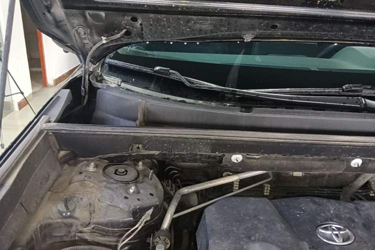 Used Toyota RAV4 2022 2.0L CVT Two-Wheel Drive Urban Edition Engine Bay Right