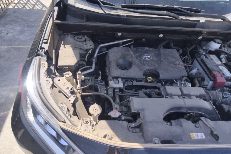 Used Toyota RAV4 2022 2.0L CVT Two-Wheel Drive Fashion Plus Edition Engine Bay Right